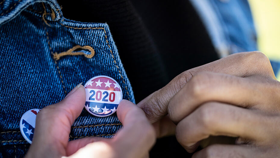 2020 voting button